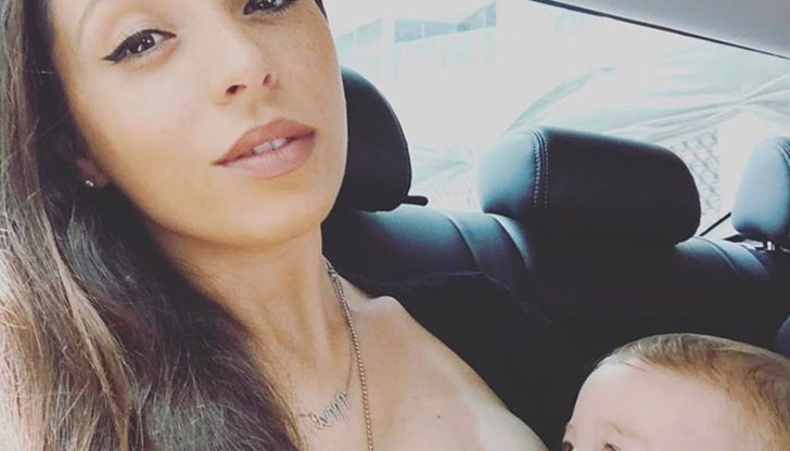 Дъщерята на Камата накърми малката Миа без никакви притеснения!