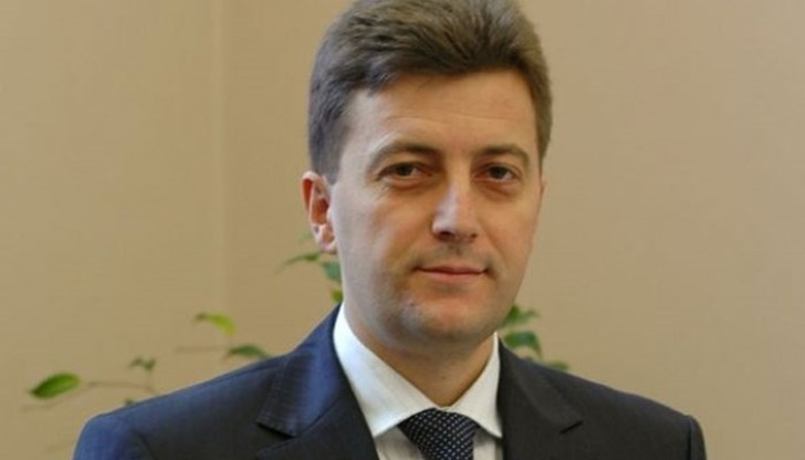 До 2025 година, ЕС иска всички страни от еврозоната да приемат еврото като валута