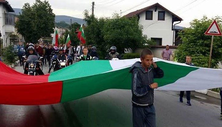 Гърмен се вдигна срещу ромско гето Гърмен се вдигна срещу ромско гето