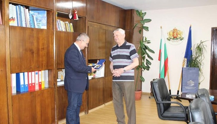 Срещата бе по повод 24 май, както и по случай 90 годишния юбилей на инж. Стоянов