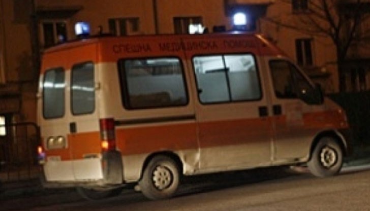 На място пристигнали линейка и полиция, но лекарите само установили смъртта на Мария На място пристигнали линейка и полиция, но лекарите само установили смъртта на Мария