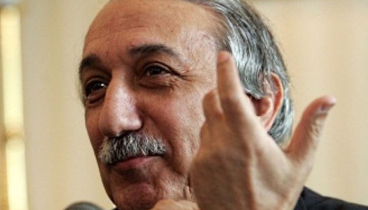 Все нещо взривява Фейсбук - някоя фолкдива или някой политически дивак се разчекне словесно или буквално