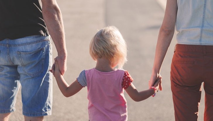 Родителите са учители, преподаватели, дори бизнесмени / Снимката е илюстративна Родителите са учители, преподаватели, дори бизнесмени / Снимката е илюстративна