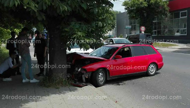 По непотвърдена информация причина за инцидента е шофиране с несъобразена скорост