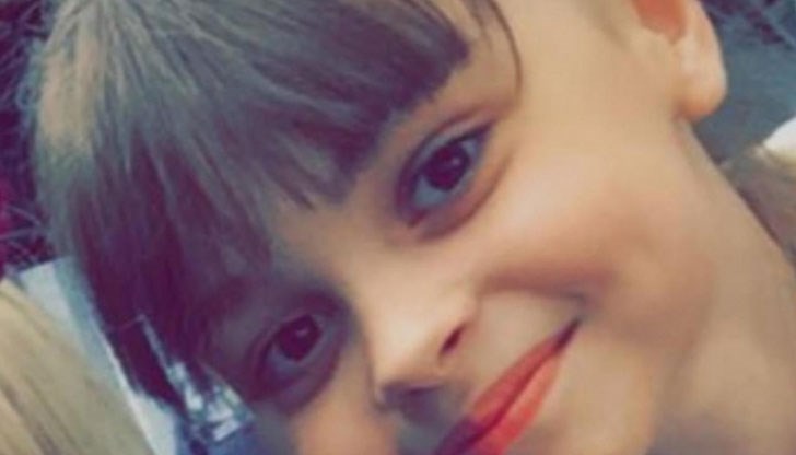 Момичето бе на концерта, когато е избухнала експлозията, и за съжаление е една от жертвите Момичето бе на концерта, когато е избухнала експлозията, и за съжаление е една от жертвите