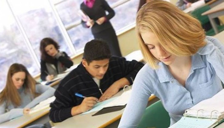 Общо 11 писмени работи бяха анулирани на държавните зрелостни изпити по български език и литература тази година