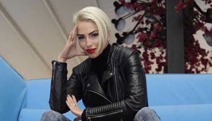 Стопих се с 20 килограма, от 55 до 35 килограма. Цялата бях в тръбички, изолирана в стъклена, стерилна стая