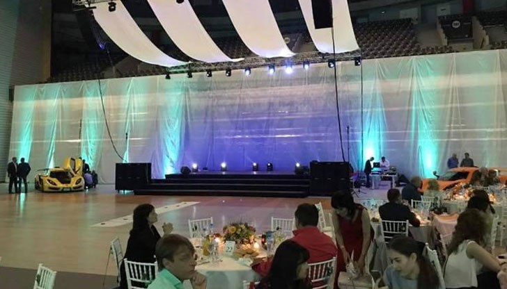 Създателят на „Синкар“ каза „Да“ на музата си Сияна