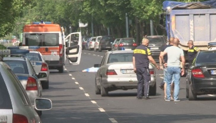 Как се стигна до трагедията с 36-годишен катаджия, който остави две деца сираци Как се стигна до трагедията с 36-годишен катаджия, който остави две деца сираци