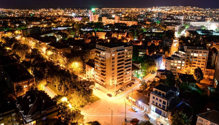 Питам това, защото след 21.00 часа градският русенски транспорт вече не работи