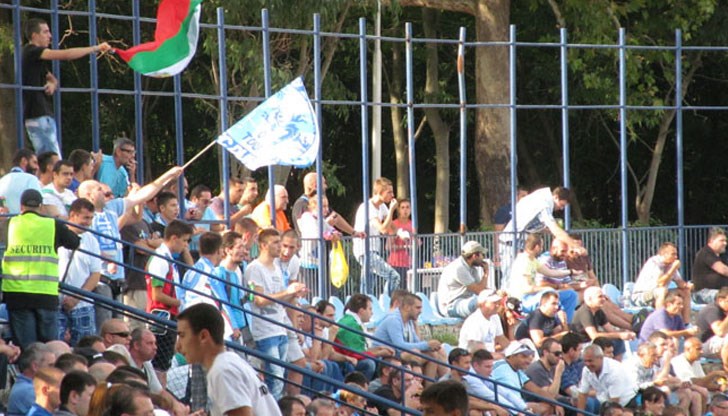 Клубът на привържениците на ФК „Дунав“ организира пътуване за мача от предпоследния кръг на плейофите на Първа лига