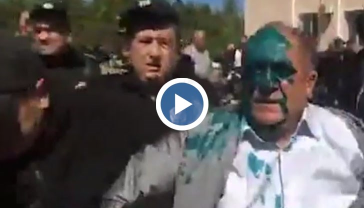 Украински националисти пребиха и изхвърлиха в кофа за боклук представител на българската общност в страната