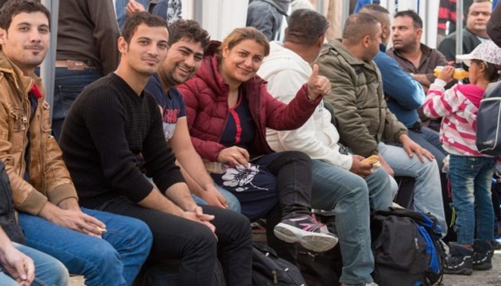 Създаден е уебсайт с информация, улесняваща и насърчаваща с финансови и други стимули мигрантите да се връщат доброволно в родните си страни Създаден е уебсайт с информация, улесняваща и насърчаваща с финансови и други стимули мигрантите да се връщат доброволно в родните си страни