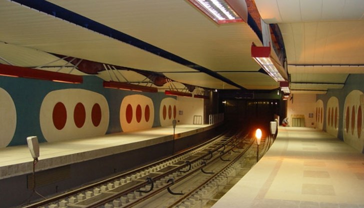 Заради инцидента, метрото е било спряно за по-малко от час Заради инцидента, метрото е било спряно за по-малко от час