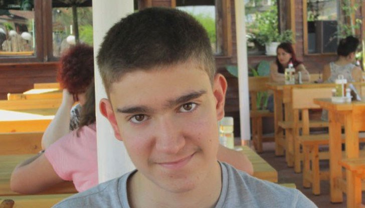 Убедени сме вече, че се крие умишлено от баща си и не иска да бъде намерен