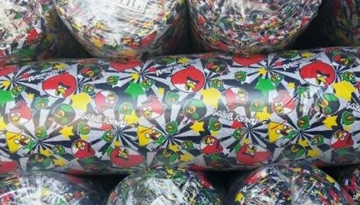 Платовете с щампи на анимационните герои са регистрирани и защитени търговски марки