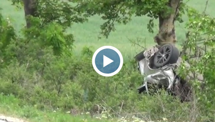 В колата, която е пътувала към Асеновград, е имало трима мъже и две жени