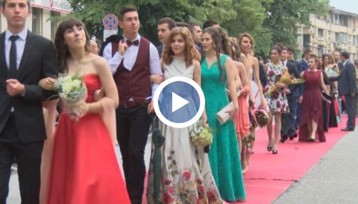 След вълненията, емоциите и неповторимите мигове на абитуриентските балове, по традиция следва празнуването и на втората бална вечер