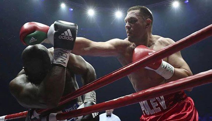 Пулев заема второто място, следван от страховития камерунец с френски паспорт Карлос Такам Пулев заема второто място, следван от страховития камерунец с френски паспорт Карлос Такам