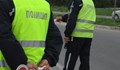 Сърбин подхвърли 5 евро на родни полицаи