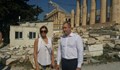 Президентът и съпругата му се разходиха из Акропола
