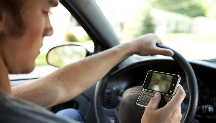 Apple с нова функция, която ще блокира текстовите съобщения по време на шофиране
