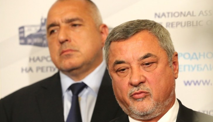 Според премиера той ще се справи с етническите въпроси Според премиера той ще се справи с етническите въпроси