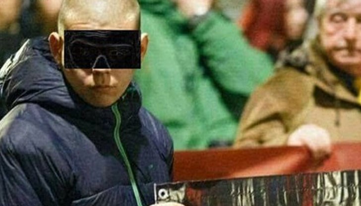 Марин Цанов блъснал учителката, докато майка му била в гимназията