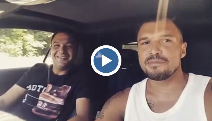 Божинката се прибра в София и започна с култовите поздрави