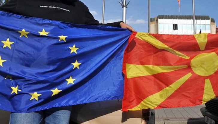 Призив към Еврокомисията да започне преговори с Македония за приемането й в ЕС се съдържа в резолюция на Европарламента Призив към Еврокомисията да започне преговори с Македония за приемането й в ЕС се съдържа в резолюция на Европарламента