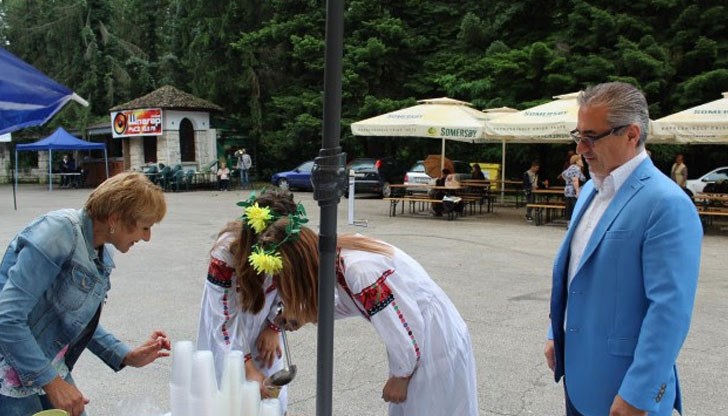 В неделя от 10:00 часа ще стартира втората част на фолклорния фестивал