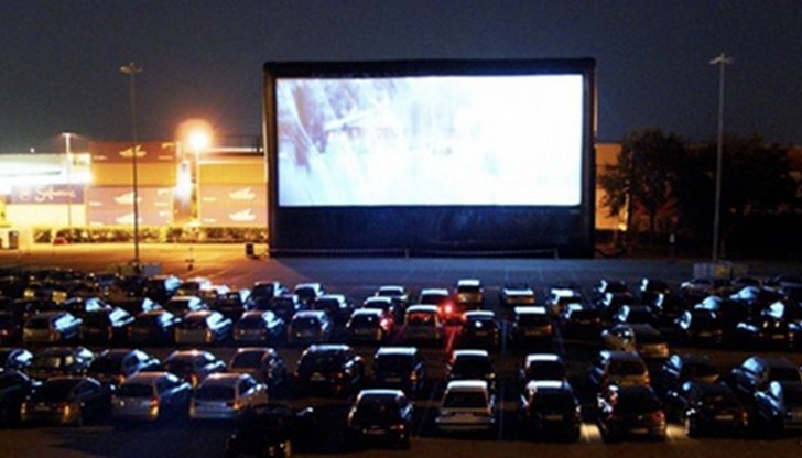 Билетите се купуват предварително на www.avtokino.bg или в деня на прожекцията