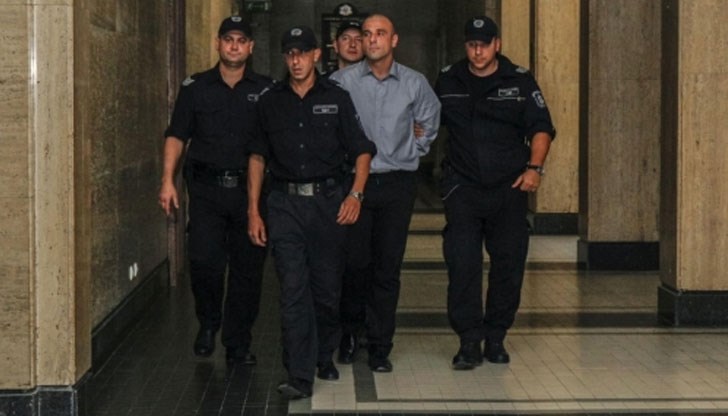 Съседи чули писъците на красавицата в 5 часа сутринта, студентката крещяла “Моля те, спри"