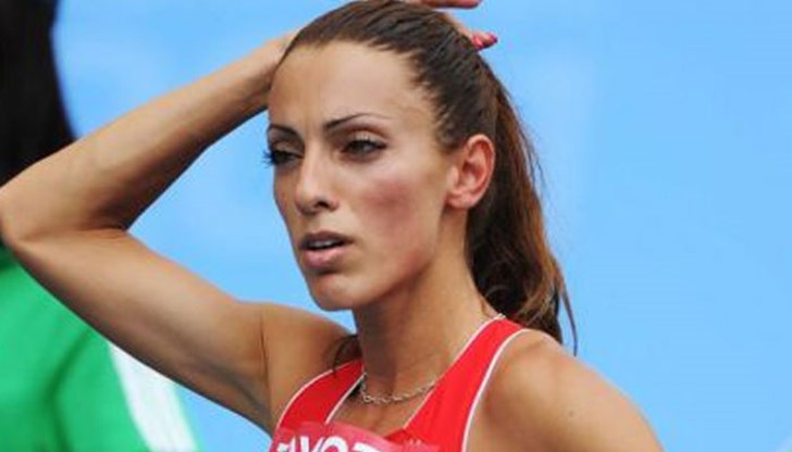 Европейската шампионка от Хелзинки 2012 Лалова финишира за 11.26 секунди, с което покри норматива за участие на Световното първенство в Лондон