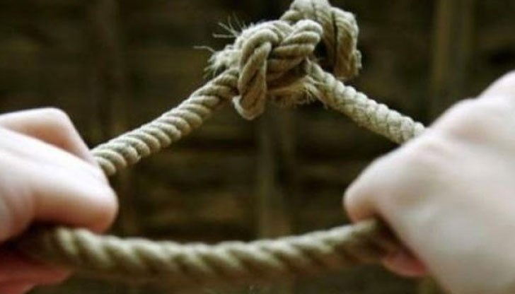 48-годишният мъж е взел фаталното решение да надене примката в дома си 48-годишният мъж е взел фаталното решение да надене примката в дома си