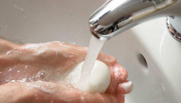 Миенето на ръцете ефективно премахва старите идеи от мозъка на човек и го прави по-податлив на нови начини на мислене