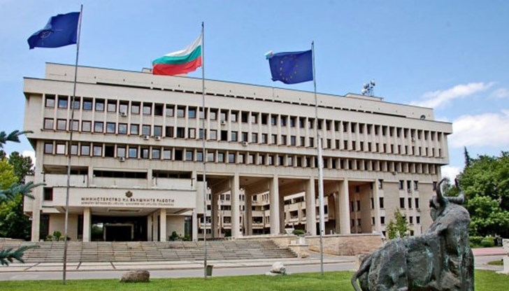 Бъдете бдителни и внимателни при посещение на религиозни церемонии, храмове и паметници