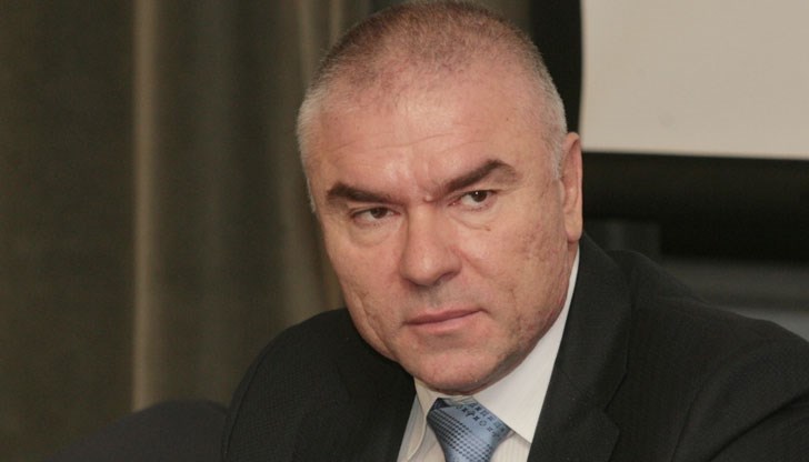 Депутатът се изложи жестоко в ефир - Искам да помълчим, за да почетем славното дело на Ботев