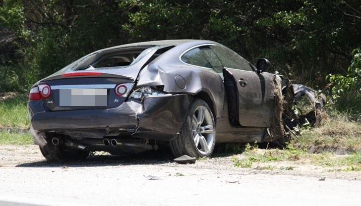 Магистралата не е затворена, но преминаването през участъка е затруднено