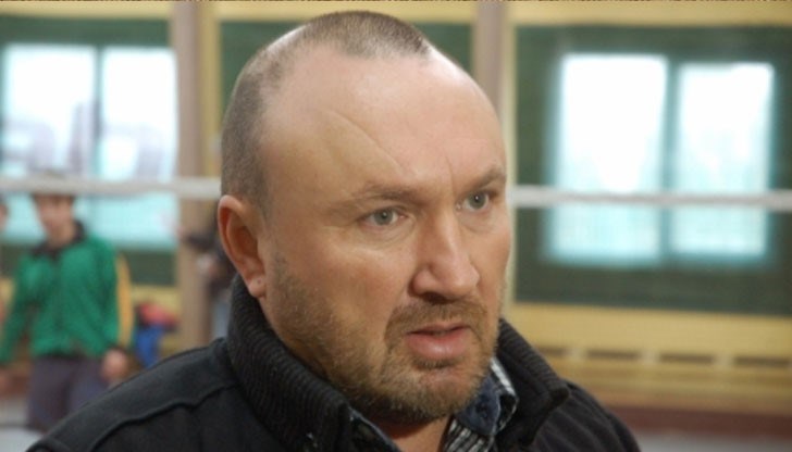 Директорът на ОП „Спортни имоти“ иска салона на бившата гимназия Директорът на ОП „Спортни имоти“ иска салона на бившата гимназия