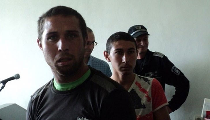 Двамата братя грабнали тухли и дървени пръти и започнали да налагат Никола с изключителна жестокост, докато накрая не го умъртвили Двамата братя грабнали тухли и дървени пръти и започнали да налагат Никола с изключителна жестокост, докато накрая не го умъртвили