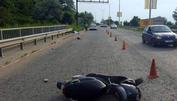 Той се е блъснал в мантинела на булевард "България"