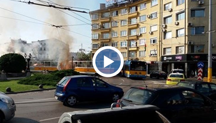 Хората са излезли веднага от превозното средство