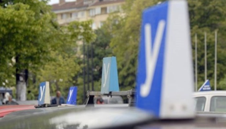 Те настояват за сериозен диалог за обявените наскоро поредни нови мерки за провеждането на шофьорските изпити