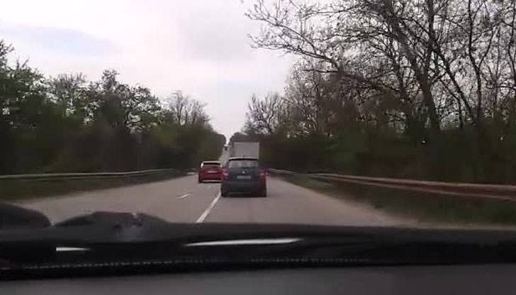 Това е само едно от тежките наказания в южната ни съседка, които грозят стотиците хиляди българи, решили да изкарат летния си отпуск там Това е само едно от тежките наказания в южната ни съседка, които грозят стотиците хиляди българи, решили да изкарат летния си отпуск там