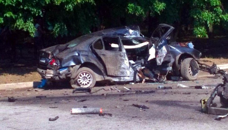 Те предавали на живо в интернет как се веселят зад волана