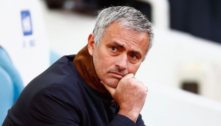 Моуриньо публикува снимка в Инстаграм с баща си, но не написа никакъв текст