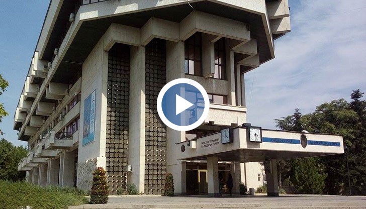 Вода газят, жадни ходят