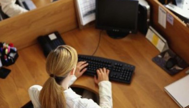 Държавните ведомства продължават да заобикалят задължителното изискване за провеждане на конкурс Държавните ведомства продължават да заобикалят задължителното изискване за провеждане на конкурс