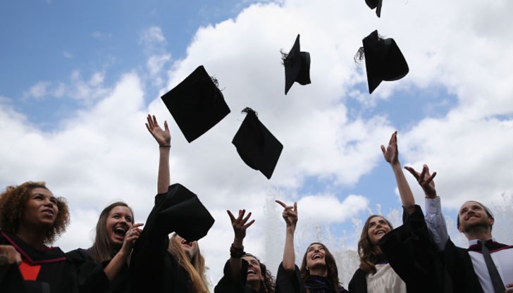 Първенец на випуска е Владислав Росенов Иванов / Снимката е илюстративна Първенец на випуска е Владислав Росенов Иванов / Снимката е илюстративна